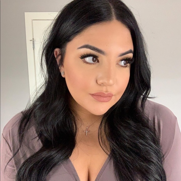 Meet your Posher, Natalie - Picture 1 of 1